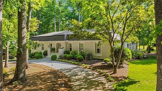 4506 Oakcliffe Rd, Greensboro, NC 27406
