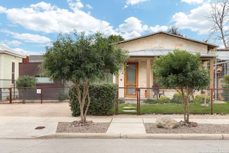 224 Lavaca St, San Antonio, TX 78210