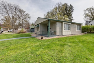 1901 E Maxwell Ln, Bloomington, IN 47401