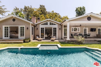 4237 Bluebell Ave, Studio City, CA 91604