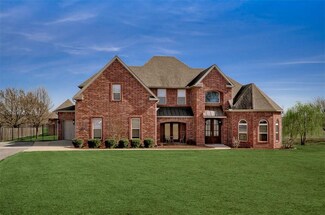 531 Candlelight Cir, Springdale, AR 72762