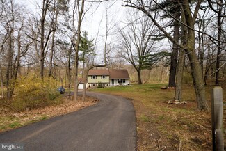 81 S Limekiln Pike, Chalfont, PA 18914