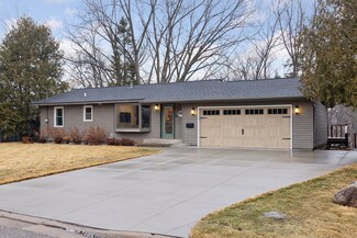 1410 Lookout St, Stillwater, MN 55082