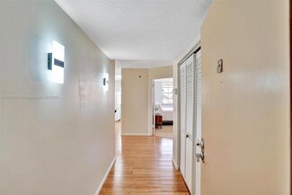 19877 E Country Club Dr Unit 3607, Miami, FL 33180