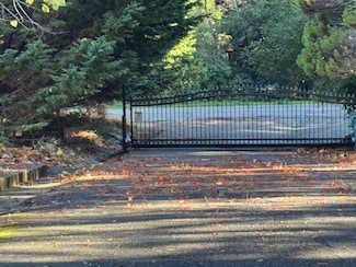 4571 Branciforte Dr, Santa Cruz, CA 95065