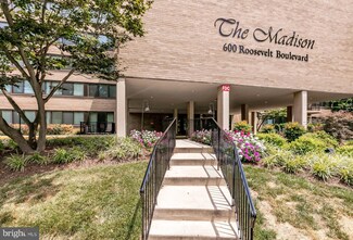 600 Roosevelt Blvd Unit 506, Falls Church, VA 22044