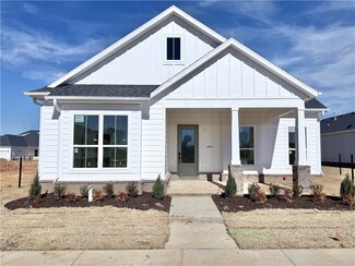 6866 Winterwood Ave, Springdale, AR 72762