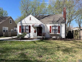 1911 SW Bowman Ct, Topeka, KS 66604