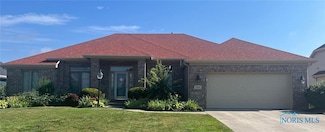 7538 Tournament Dr, Waterville, OH 43566