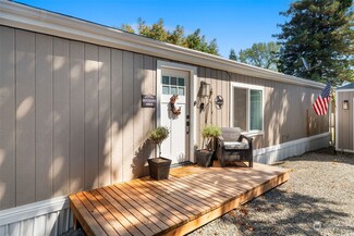 10422 18th Ave S, Seattle, WA 98168