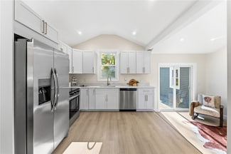 132 Greenville Rd, North Smithfield, RI 02896