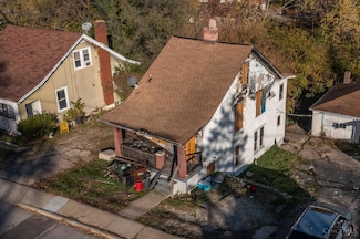 582 Greenwell Ave, Cincinnati, OH 45238