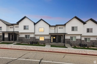 7901 S 2700 E Unit 203, South Weber, UT 84405