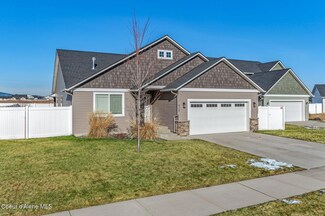 6778 W Irish Cir, Rathdrum, ID 83858