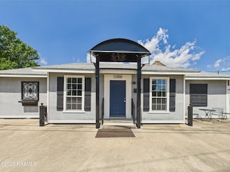 1206 Kaliste Saloom Rd, Lafayette, LA 70508