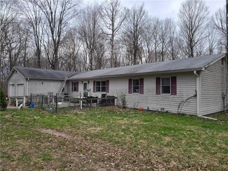2420 S Silcox Rd, Paragon, IN 46166