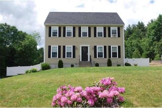 102 N Main St, West Brookfield, MA 01585