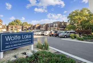 4820 Park Commons Dr Unit 218, Saint Louis Park, MN 55416