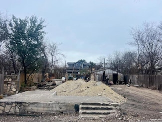 136 University Ave, San Antonio, TX 78201