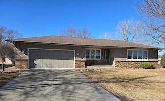 802 7th Ave SE, Pipestone, MN 56164