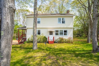20 Echo Ave, Old Orchard Beach, ME 04064