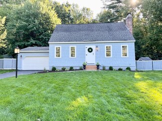 10 Hickory Dr, Townsend, MA 01469