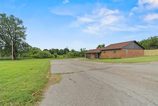 711 Villa Place Unit 181A, Watonga, OK 73772