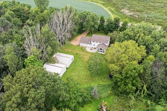 16355 320th St, New Prague, MN 56071