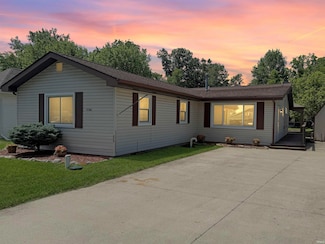 7760 S 140 E, Wolcottville, IN 46795
