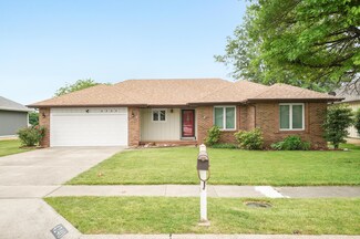 4240 S Oak Ave, Springfield, MO 65804