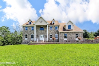 55 Chamberlain Dr, Hillsborough, NJ 08844