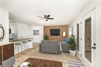 706 Glendale Dr Unit B, Greensboro, NC 27406