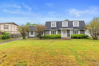 905 Cherry Hill Dr, North Little Rock, AR 72116