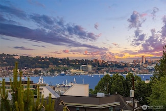 3659 Whitman Ave N, Seattle, WA 98103