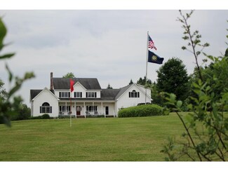 884 Taylor Rd, Greensboro Bend, VT 05842