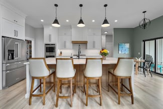 5606 Shenandoah Dr, Waunakee, WI 53597