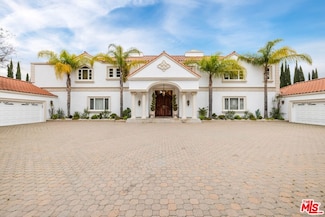 11955 Crest Place, Beverly Hills, CA 90210