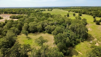 147 Blue Sky Dr, Camp Swift, TX 78602