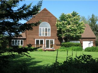 22 Skunk Hollow Rd, Jericho, VT 05465