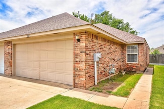 405 Sterling Pointe Way, Edmond, OK 73003