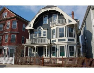 156 Calumet St, Roxbury Crossing, MA 02120