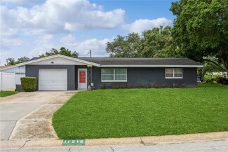 11216 69th Ave, Seminole, FL 33772
