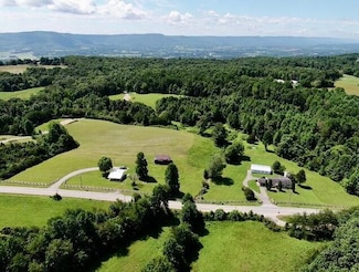 35290 Tennessee 30, Pikeville, TN 37367