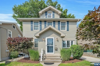 13 Magnolia Ave, Kearny, NJ 07032