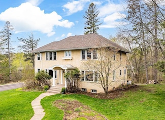 3601 Crescent View Ave, Duluth, MN 55804