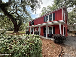 814 14th St, Port Royal, SC 29935