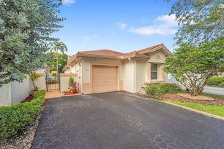 7542 NW 3rd St, Plantation, FL 33317