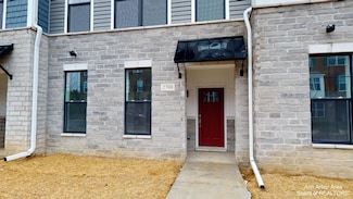 2708 Spurway Dr S, Ann Arbor, MI 48105