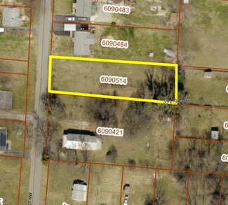 727 Peck St NW, Roanoke, VA 24017