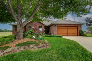 974 Jake Flood Cir, Nixa, MO 65714